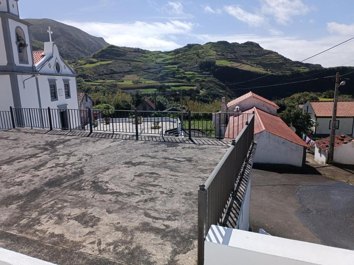 Alojamento Local M&I Lajes das Flores Exterior photo