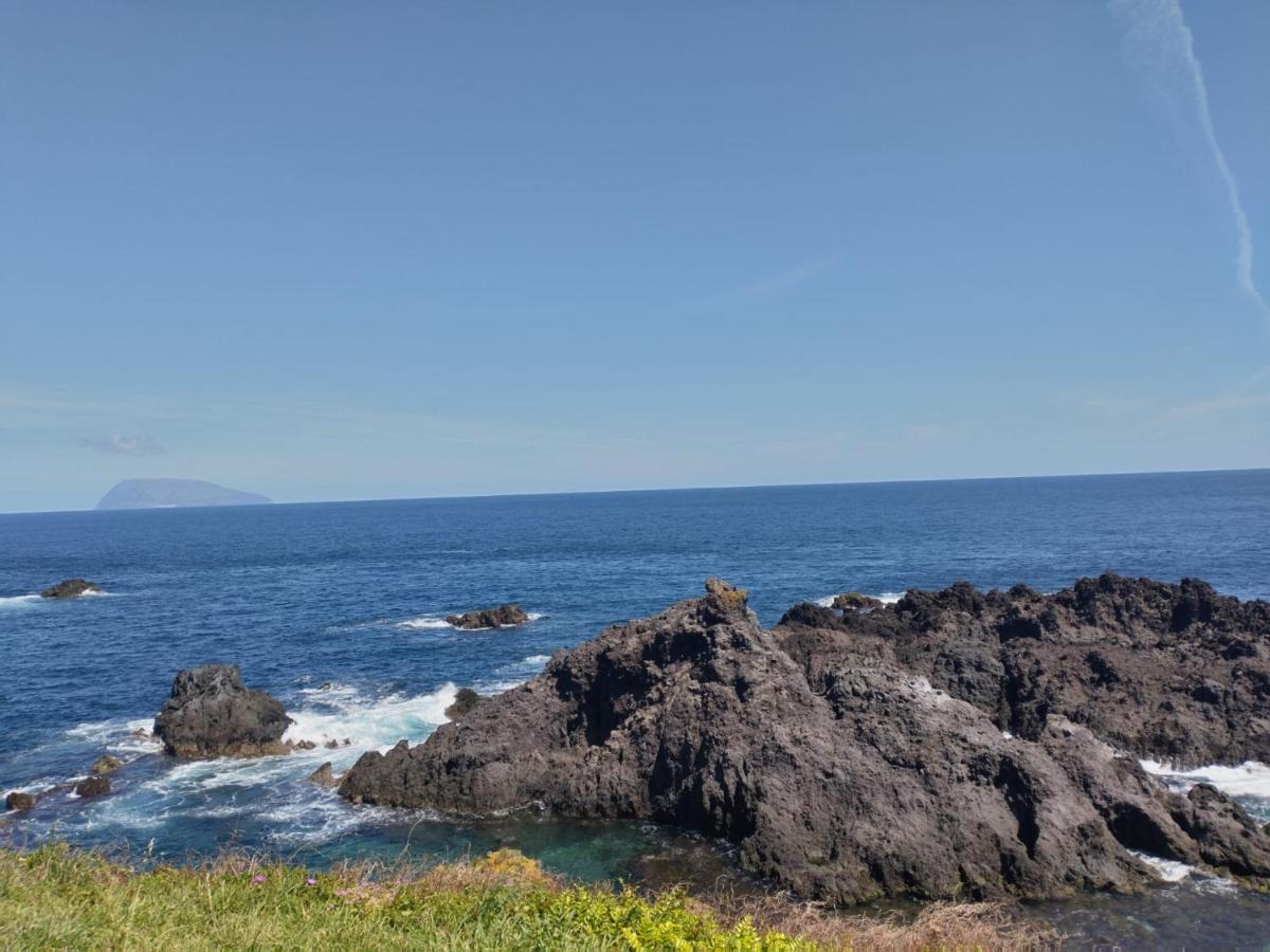 Alojamento Local M&I Lajes das Flores Exterior photo