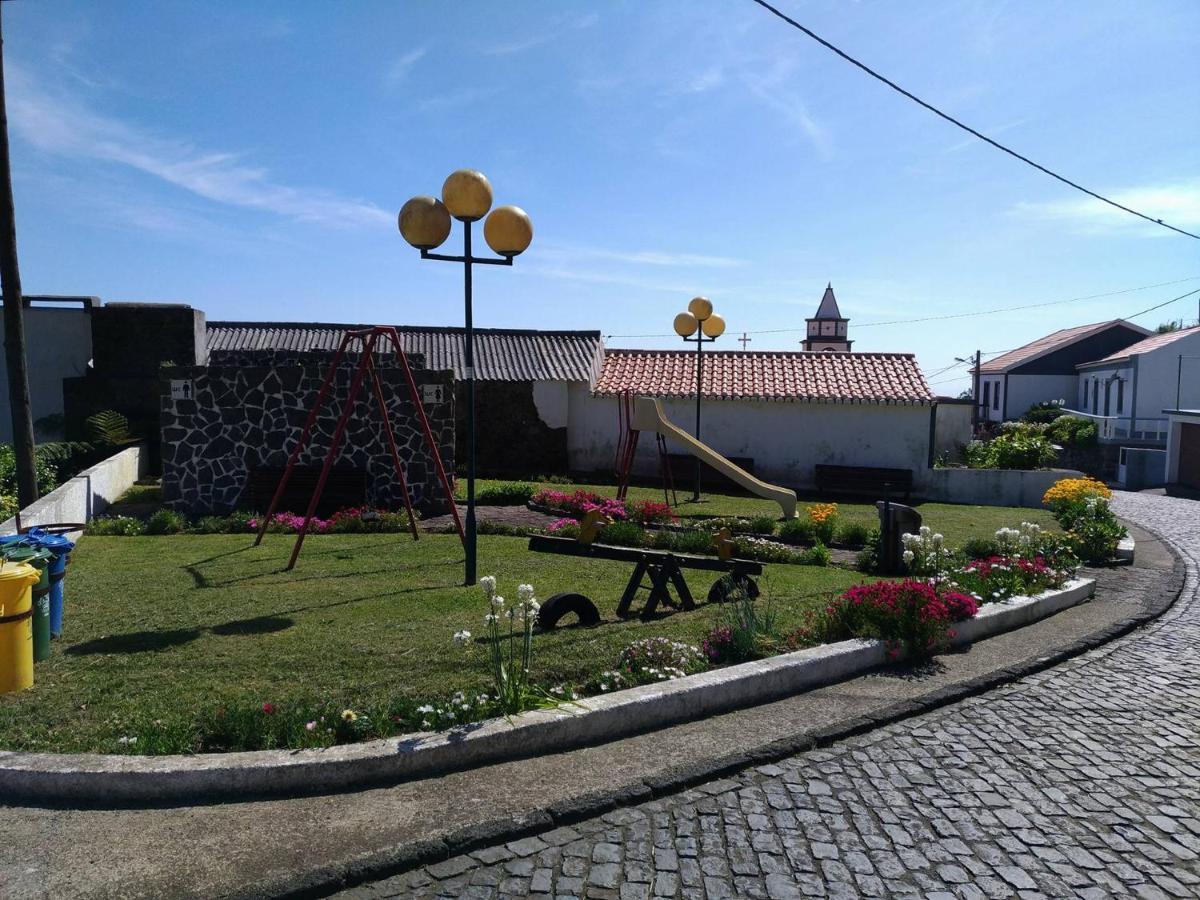 Alojamento Local M&I Lajes das Flores Exterior photo